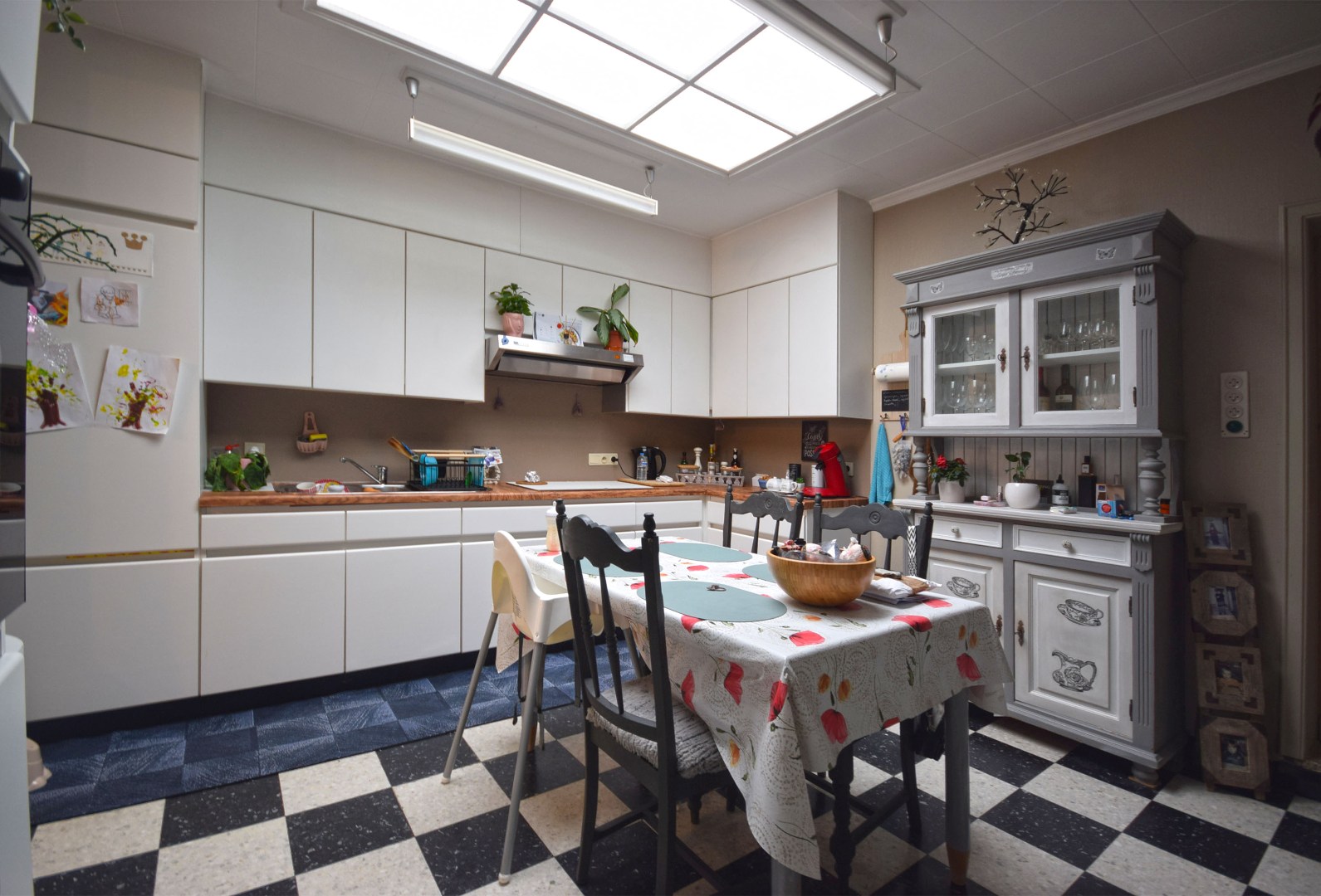 Mooie rijwoning in Ardooie - met achterliggende garage - foto 4