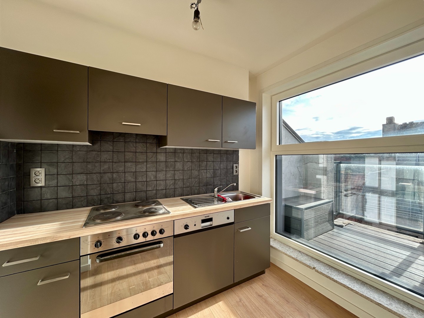 Apartment for rent in Roeselare with 2 bedrooms - photo 2