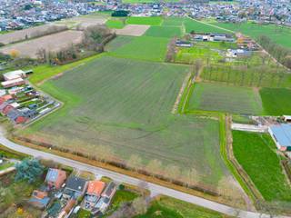Deze landbouwgrond is goed gelegen in het groene Oosthoven te Oud-Turnhout. Het stuk bestaat uit 4 percelen met een totale oppervlakte van...