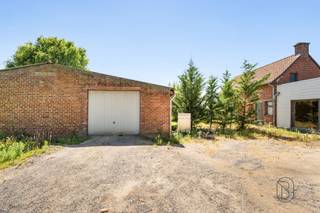 Commercial for sale in Zulte