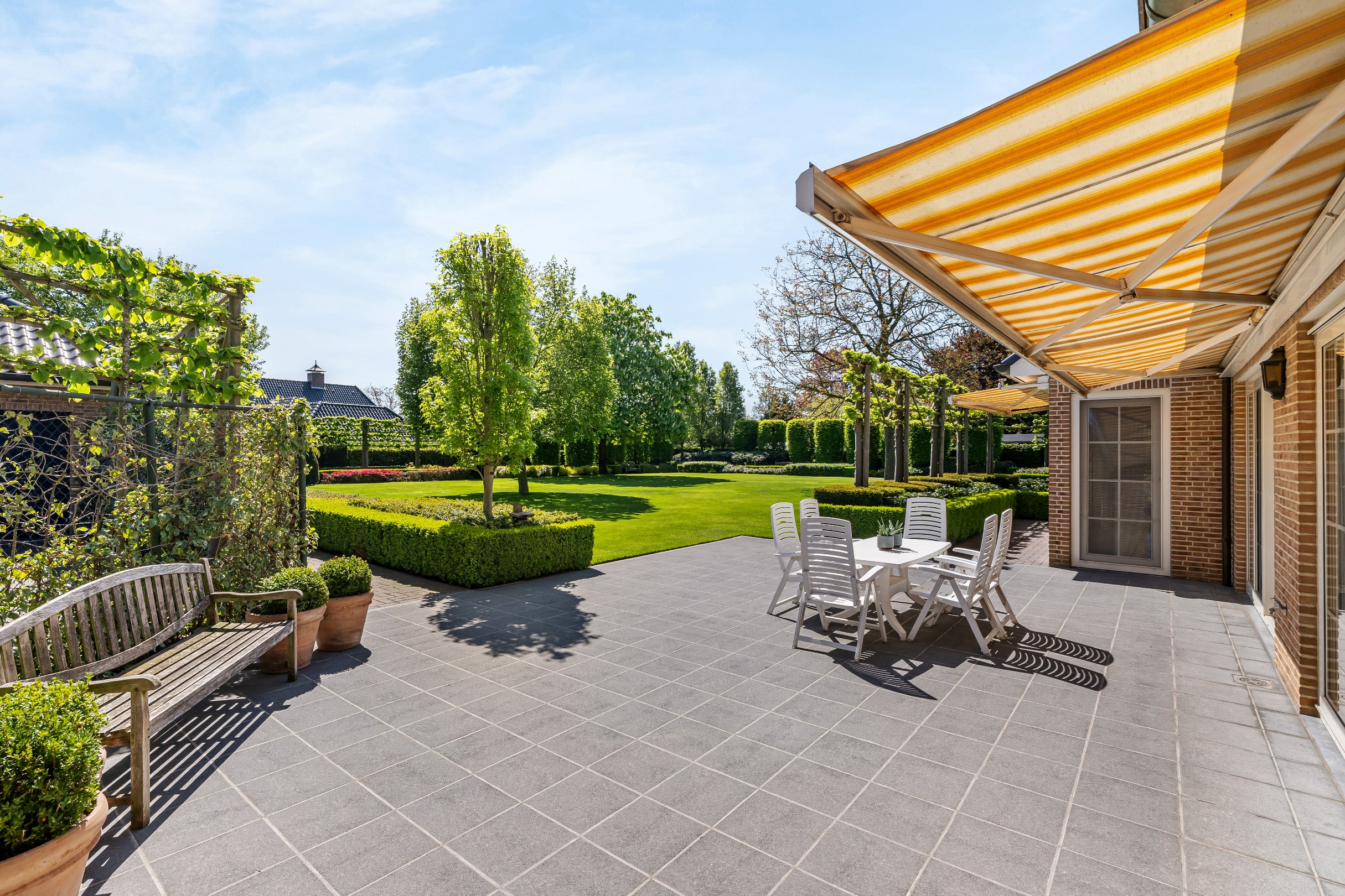 Exclusieve villa met 4 slpks op ca. 1.700 m² te Hamont-Achel - foto 3