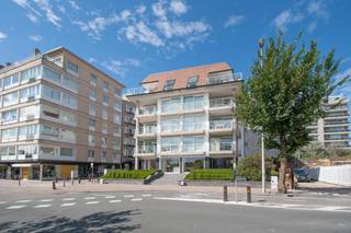 <span>Gemakkelijk in te rijden autostaanplaats en berging in residentie nabij de Minigolf...</span>
