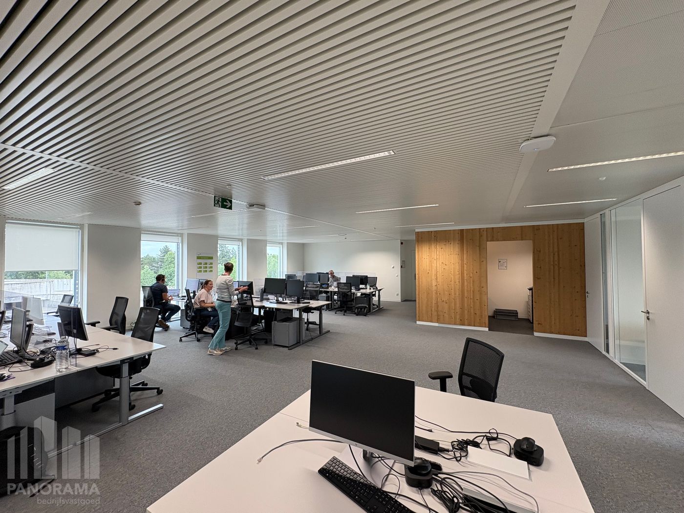 552 m² instapklare kantoorruimte met visibiliteit van de E40 - photo 5