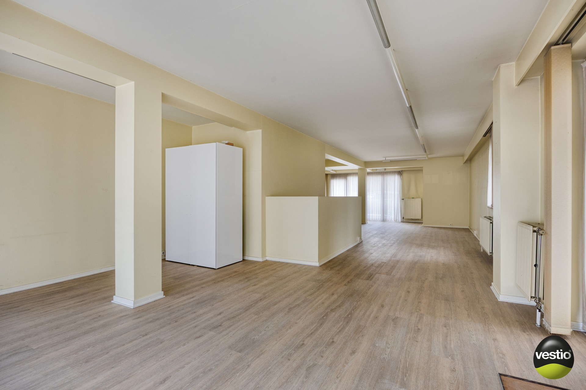 Kantoorruimte van privatieve kelder - 100 m² - foto 3