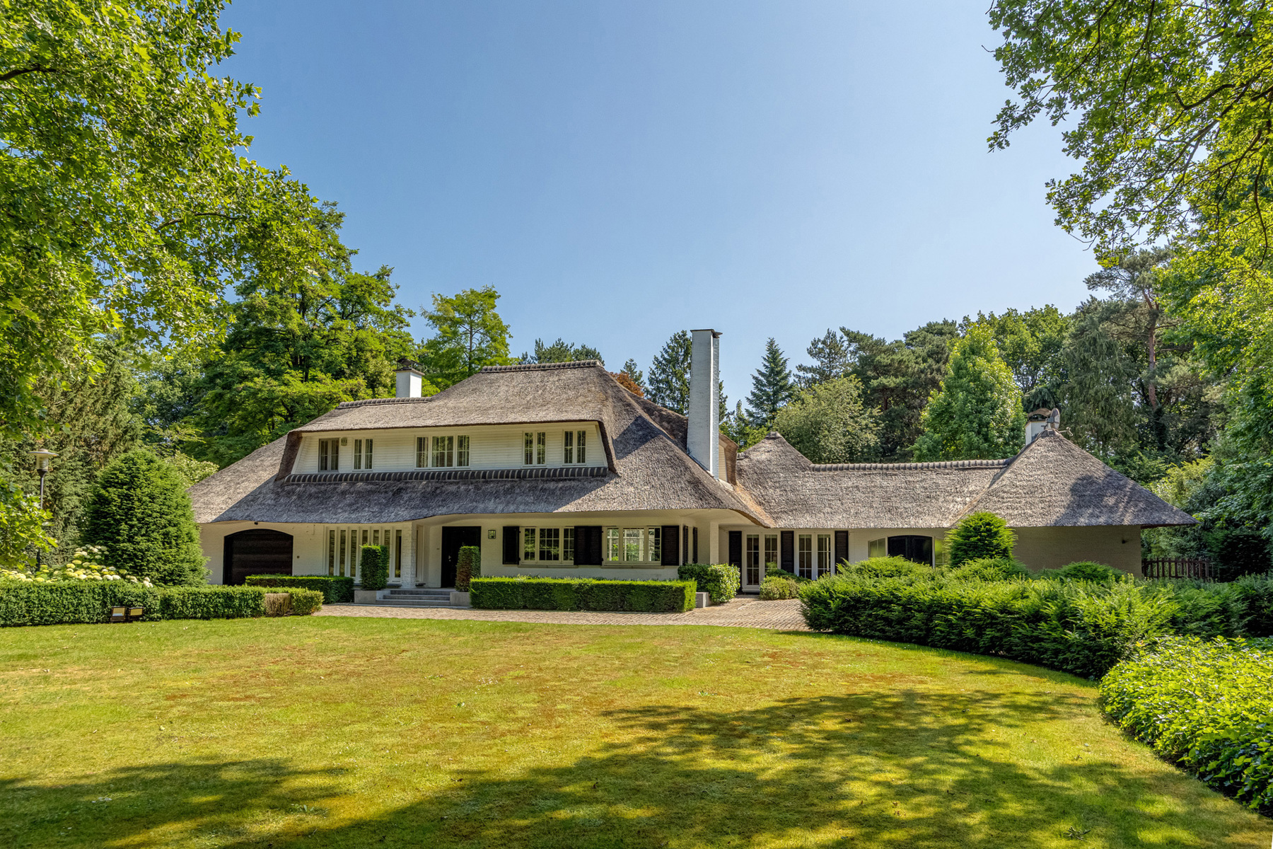 Charmante en ruime lichtrijke villa op 3.750m² te Schilde - foto 1