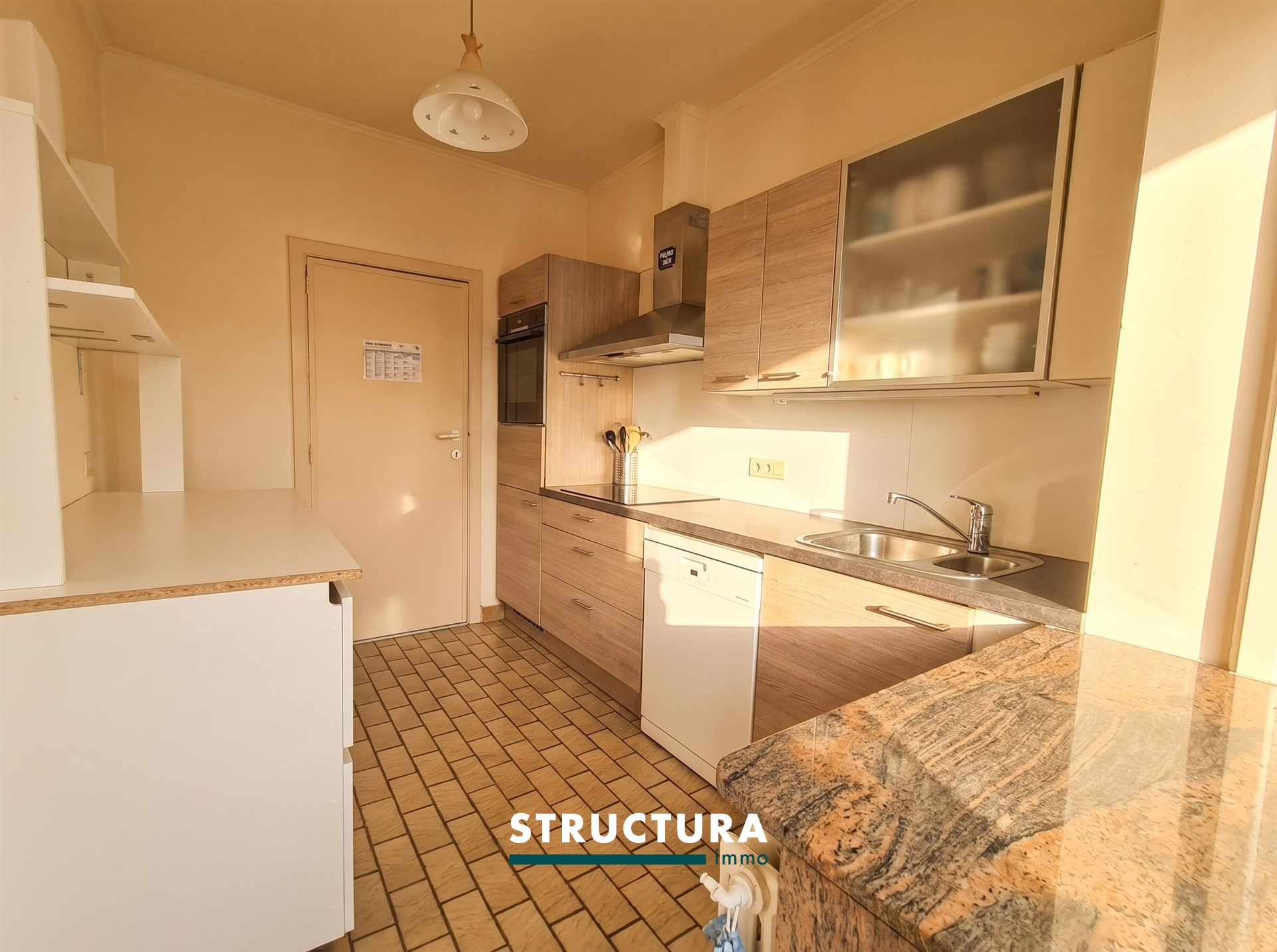 Maison familiale idéalement située avec 3 chambres et garage au cœur de Merchtem - photo 4