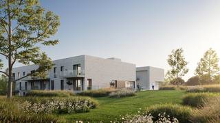 <p><strong><u>Reeds 55% verkocht! </u></strong><u><br />Een modern woonconcept in centrum Lubbeek:</u><br /><br />Residentie Martinus reflecteert perfect de essentie van een hedendaagse woonbeleving. Een plaats waar jong en oud samenleven in een hedendaags vitaal kader, pal in het<strong> centrum van Lubbeek</strong> en toch in het groen.<br /><br />De 29 appartementen beschikken telkens over 1 of 2 slaapkamers en een ruim terras. We combineren de beste isolatie met een geothermische warmtepomp, zonnepanelen, vloerverwarming en vloerkoeling. Dit alles resulteert in een <strong>E-peil < E20</strong>. <br /><br />Met dienstverlener “Paloma Vlaanderen” biedt Martinus een <strong>goedkoop zorgtarief</strong> aan. Met een basistarief van €3,5 per dag geniet u van de zelfstandigheid van een appartement, maar met de 24u/24u aanwezigheid van een conciërge. De voordelen van een assistentiewoning binnen Martinus zijn eindeloos: Boodschappen aan huis, een bar in het gebouw voor een gezellige tas koffie of een wijntje, groepsvoordelen rond energie, multimedia, verzekeringen of het aankopen van een elektrische fiets.<br /><br />De aankoop van een assistentiewoning is bovendien <strong>fiscaal voordelig</strong>! Zo betaalt u slechts 12% btw i.p.v. de gebruikelijke 21% bij aankoop van een nieuwbouw. Daarnaast heeft u natuurlijk de gebruikelijke voordelen van een energiezuinig appartement: een lage energiefactuur en 50% korting op uw onroerende voorheffing levenslang. <br /><br /><strong>Niet hulpbehoevend?</strong> Binnen residentie Martinus bent u meer dan welkom! De continue aanwezigheid van een conciërge biedt vele voordelen. Geniet u tijdens de wintermaanden bijvoorbeeld liever van de zon in Spanje? De conciërge kan eenvoudig een oogje in het zeil houden. Gezien de flexibiliteit van het zorgpakket kunt u er evenzeer voor zorgen dat uw appartement gepoetst wordt tijdens uw afwezigheid. <br /><br />In Lubbeek kun je genieten van de gezelligste terrasjes, leuke winkels en zoveel meer… Wonen in residentie Martinus is wonen op wandelafstand van de supermarkt, de bakker, banken, apotheken, het postkantoor, eet- en drankgelegenheden … Je appartement is <strong>vlot bereikbaar</strong> met de fiets, de auto en de bus. Op 12 minuten sta je met de bus in Leuven. <br /><br />Ook als wandelaar of fietser haal je in Lubbeek je hartje op. Meer dan 20 fiets- en wandelroutes brengen je langs de prachtige vergezichten en uitgestrekte wijngaarden van Lubbeek en het Hageland.<br /><br />Contacteer ons vandaag nog voor een persoonlijk vrijblijvend gesprek via <strong>0491 90 99 90</strong> of nieuwbouw@living-stone.be !</p>