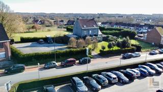 Dit onroerend goed is gelegen op "Hogerlucht" te Ronse en biedt heel veel potentieel naar bouwen van meerdere woningen (bv. type woonerf ). De grond...