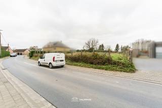 VALIMMAS verkoopt dit prachtig gelegen perceel bouwgrond, bestemd voor een ruime driegevelwoning. Eventueel ook samen te voegen met het...