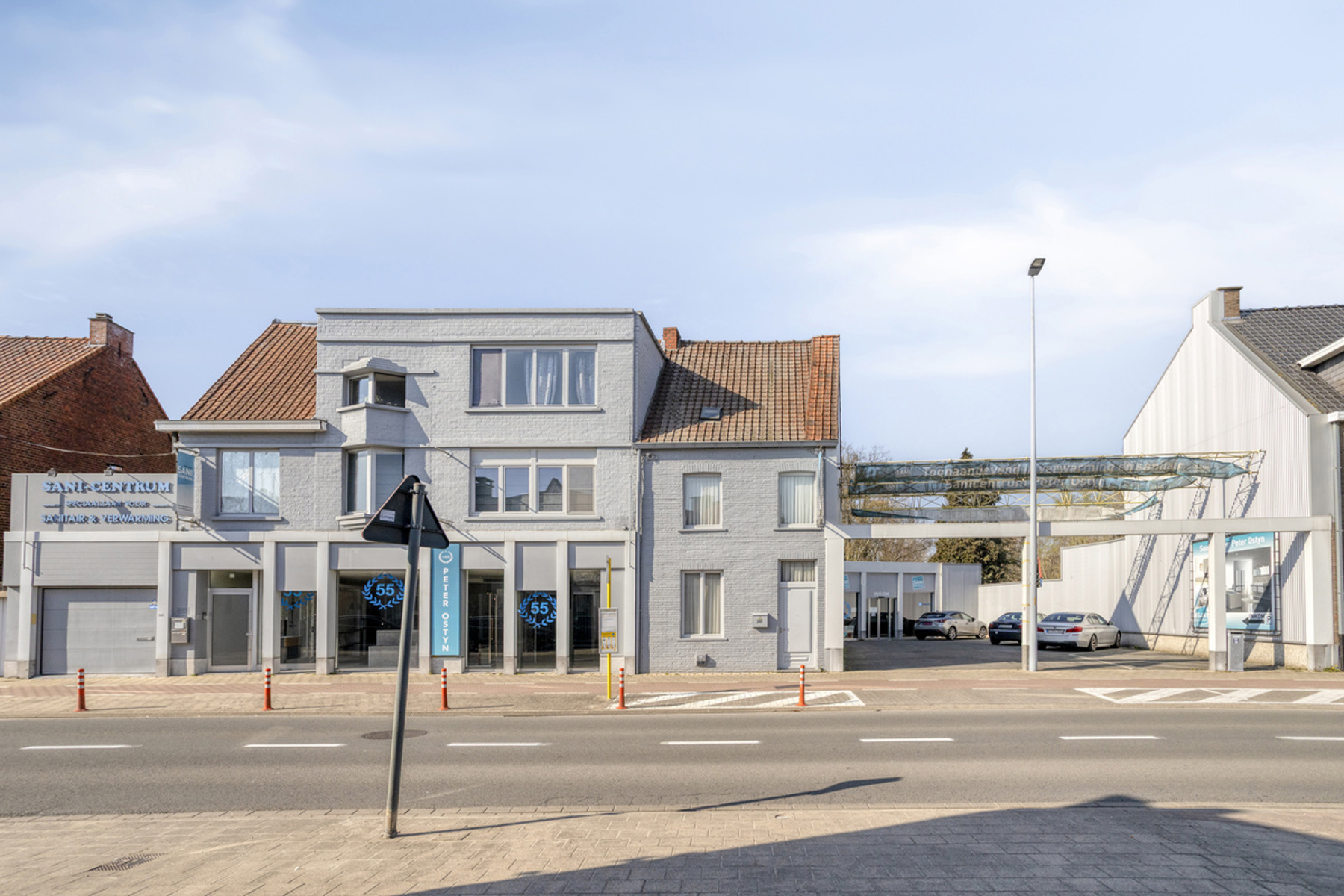 Knappe handelsruimte van ca. 750 m² te huur in Roeselare - foto 1