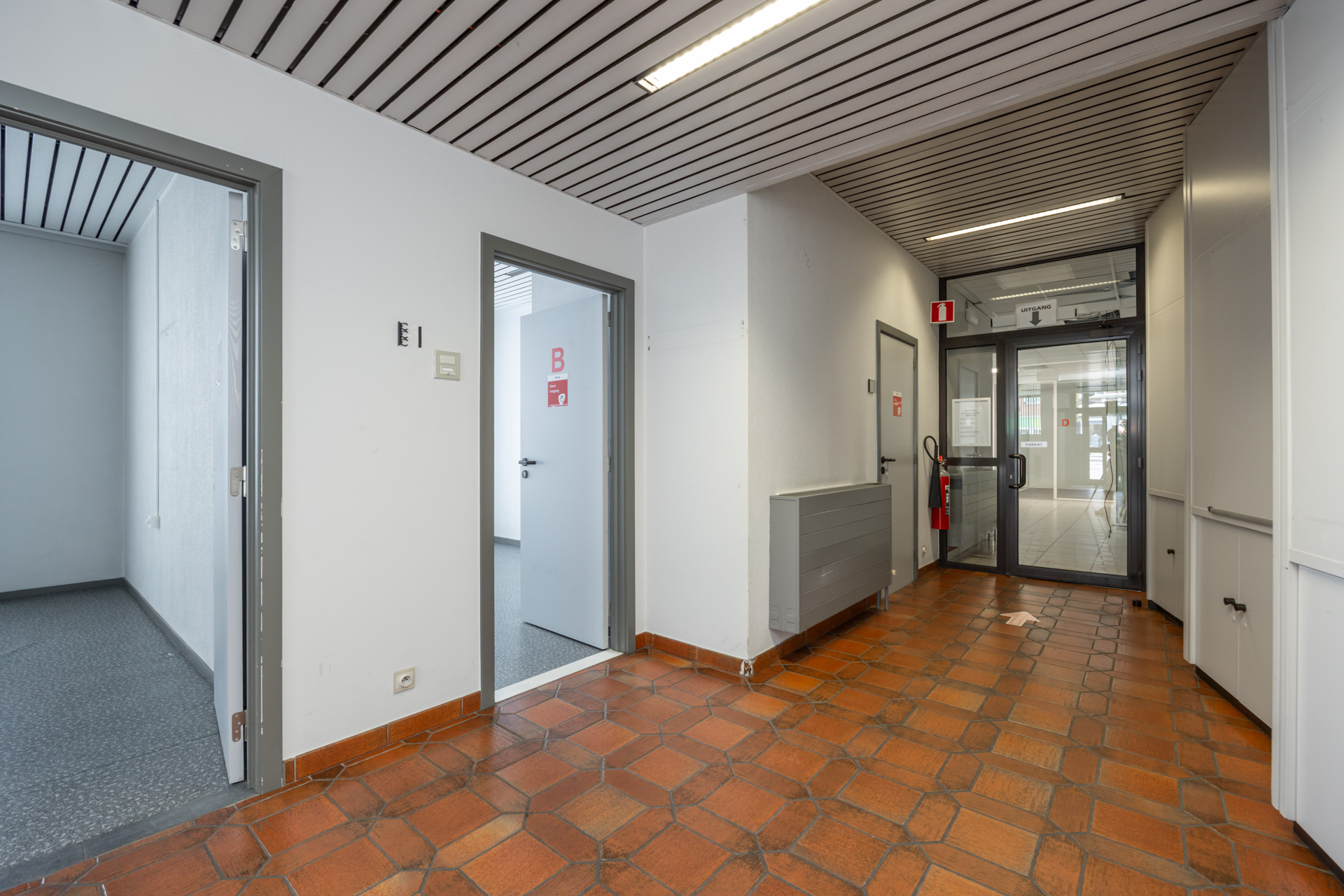 Commercial for rent in Antwerp - photo 3