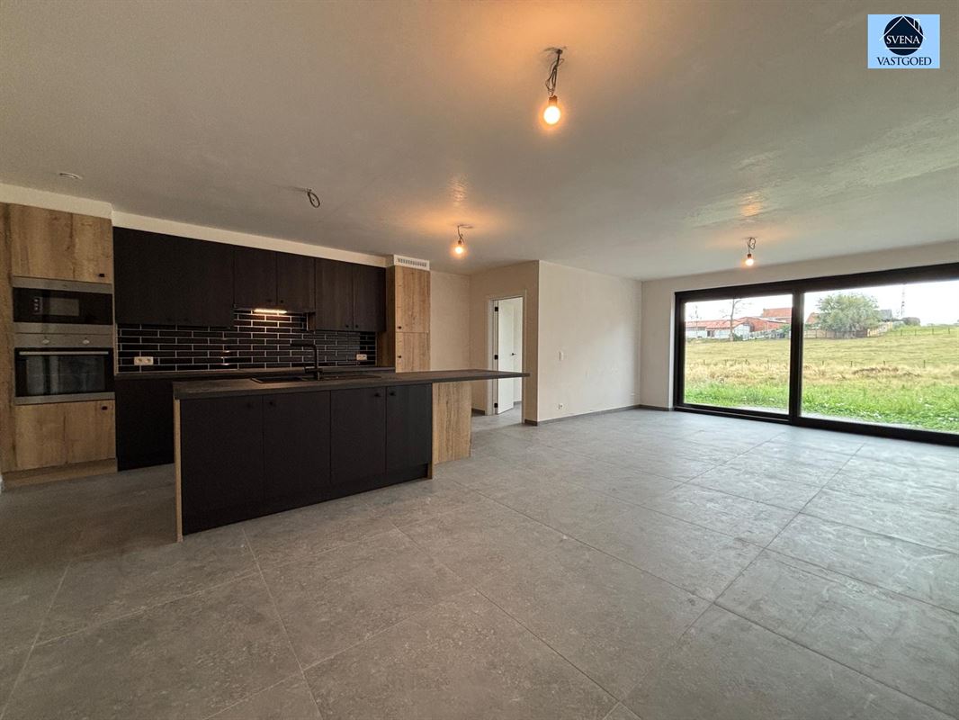 NEW 4-BEDROOM HOME? GARAGE AND GARDEN - photo 4