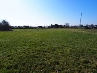 Uitzonderlijk groot perceel recreatiegrond voor dagrecreatie te koop gelegen in een zeer rustige straat nabij het centrum van Betekom, de sporthal...