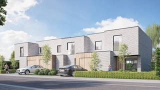 Deze nieuw te bouwen woning in moderne stijl maakt deel uit van woonverkaveling Mirrepadde, een verkaveling die jong en oud kan bekoren.<br />Omgeven door natuur en groen, rustig gelegen vlakbij het provinciaal domein de Baliekouter en op wandelafstand van hartje Wakken!<br /><br />Deze woning omarmt de ruime, eigentijdse en moderne stijl. Waar duurzaamheid, kwaliteit en oog voor detail voor zich laten spreken. Het ontwerp beantwoordt moeiteloos aan de gestelde eisen in zake milieu, mobiliteit, waterbeheer, energiezuinigheid, toegankelijkheid, etc. Kortom een perfecte balans tussen duurzaam en gezellig wonen!<br /><br /><strong><u>Gelijkvloers:</u></strong><br />De ruime inkomhal begeleidt u naar de lichtrijke woonkamer met geïntegreerde eetplaats. U geniet een prachtig zicht op de tuin en het terras.<br />De open, volledig geïnstalleerde keuken is een deugd voor iedereen. Gezellig samen kokkerellen en dineren staan garant in deze prachtige keuken.<br />Aanpalend is er een ruime berging met doorgang naar de ruime garage met automatische poort.<br />Tuin met terras.<br /><br /><u><strong>1ste verdieping:</strong></u><br />Op het eerste verdiep kan u 3 ruime slaapkamers vinden, waarbij u door de moderne bouwstijl ruimte voldoende heeft ingebouwde kasten te voorzien in iedere kamer. De badkamer werd luxueus afgewerkt en is voorzien van inloopdouche, ligbad, dubbel lavabomeubel en toilet. Ruime technische berging.<br /><br /><strong><u>Faciliteiten:</u></strong><br />- zonnepanelen,<br />- lucht-water warmtepomp,<br />- vloerverwarming op gelijkvloers en 1ste verdieping,<br />- regenwater,<br />- 173 m² bewoonbare oppervlakte,<br />- 244 m² perceeloppervlakte.<br /><br />Registratierechten op de grond 12%, B.T.W. (21%) op de constructie!
