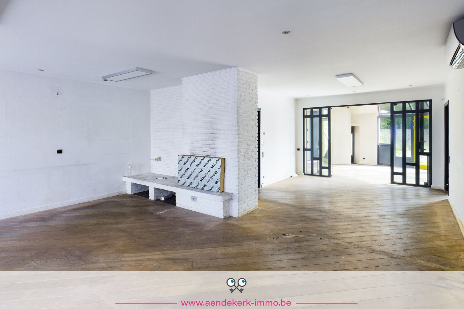 Woning met polyvalente praktijkruimte — hartje Kinrooi - foto 4