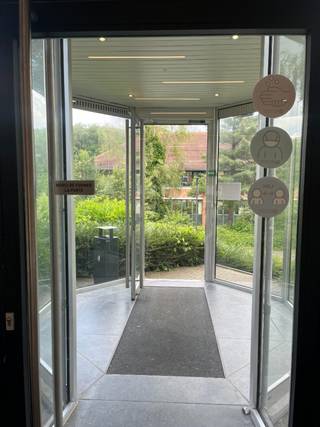 Commercial for rent in Waterloo