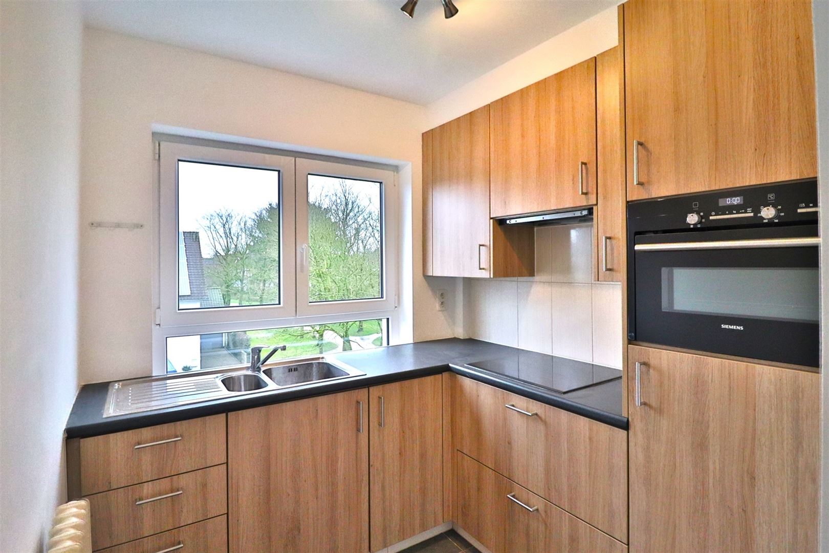 Apartment for sale in Kortrijk with 1 bedroom - photo 2