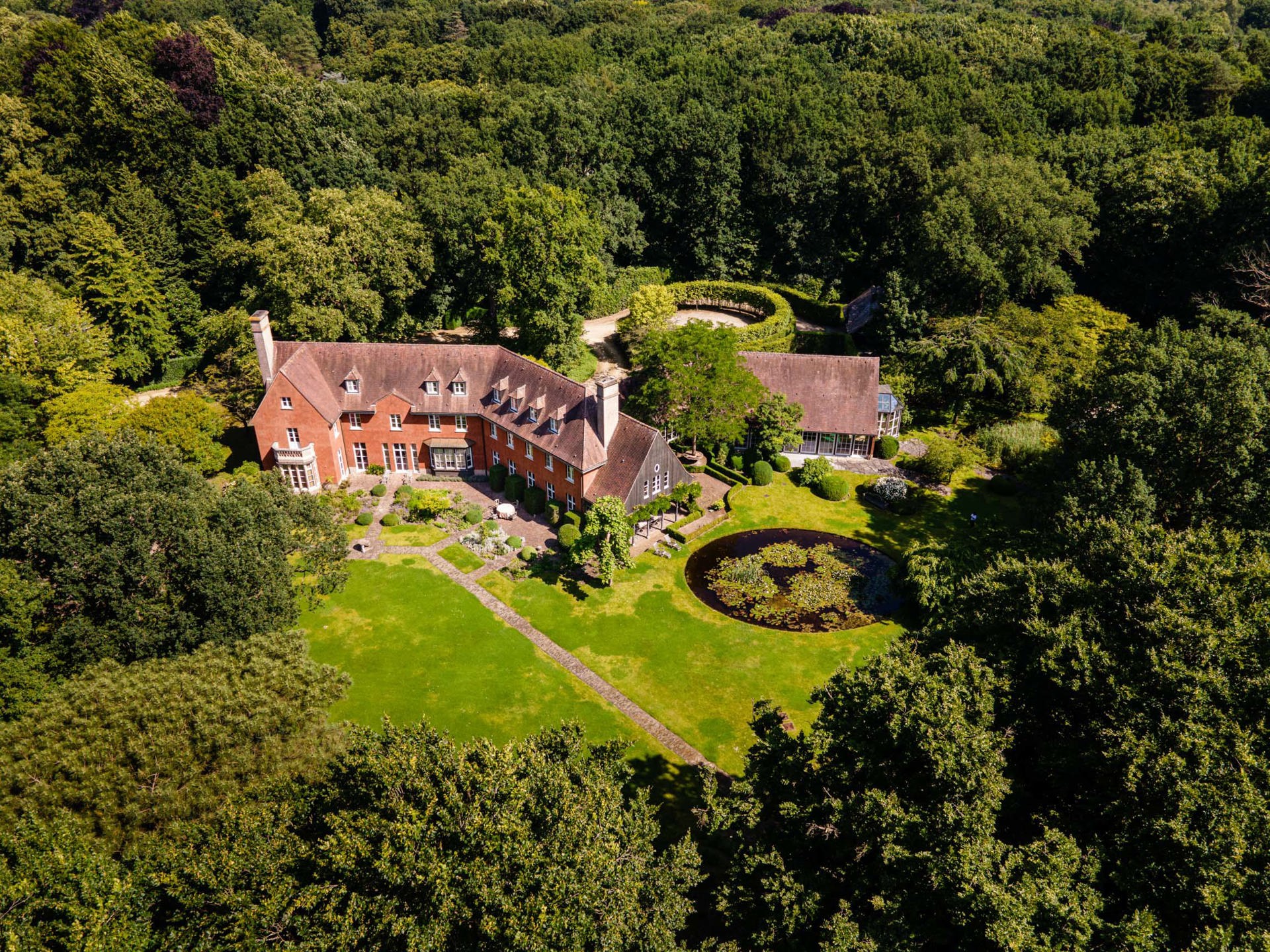 House for sale in Brasschaat with 5 bedrooms - photo 4