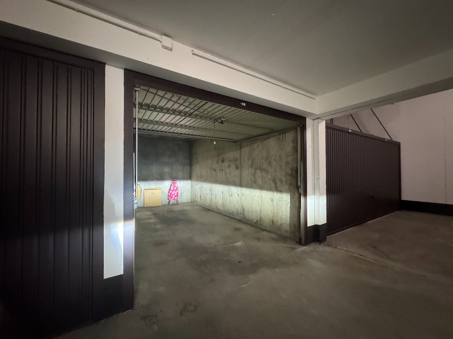 Garagebox te koop nabij de Zeedijk en het Heldenplein te Heist. - foto 4