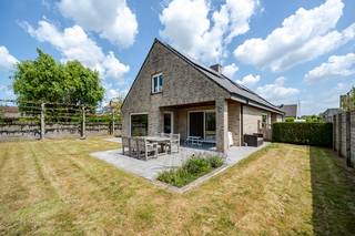 Roeselare :  Exclusieve villa in rustige wijk De Gotelaar – 300 m² pure luxe op 657 m² grond.In de rustige, residentiële wijk De Gotelaar in...