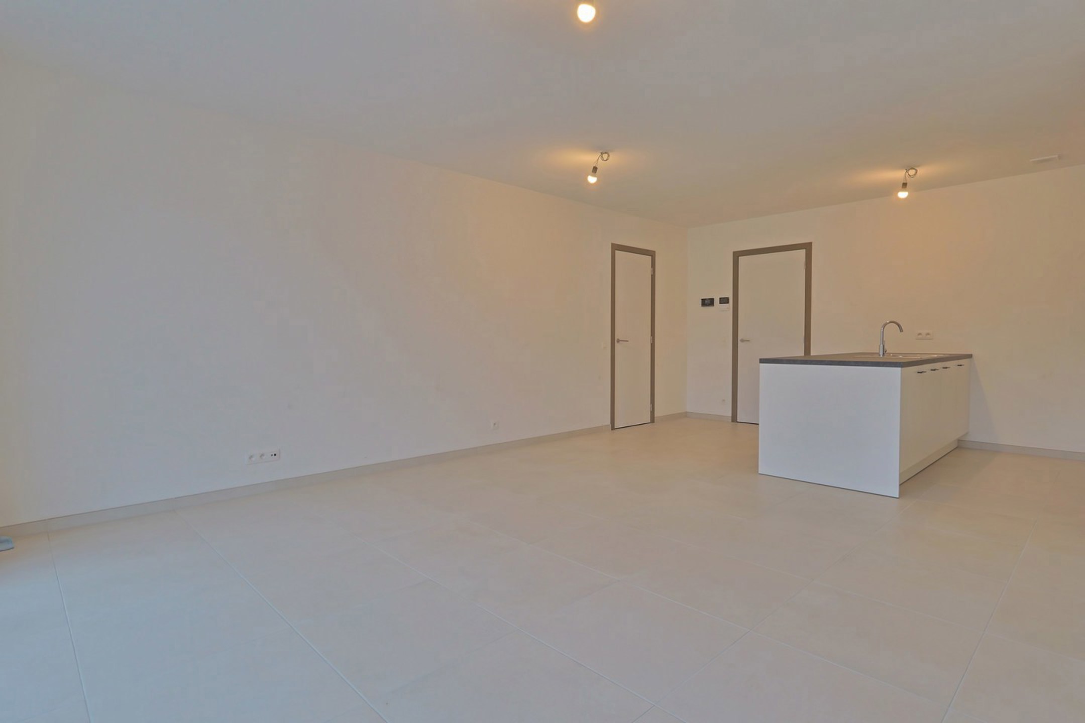 Nieuwbouw BEN 2-slaapkamerappartement met garage in Beveren - foto 5