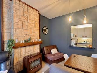 Bemeubeld appartement met zijdelings zeezicht op enkele stappen van het centrum en openbaar vervoer.Inkomhal, lichtrijke woonkamer, halfopen keuken,...