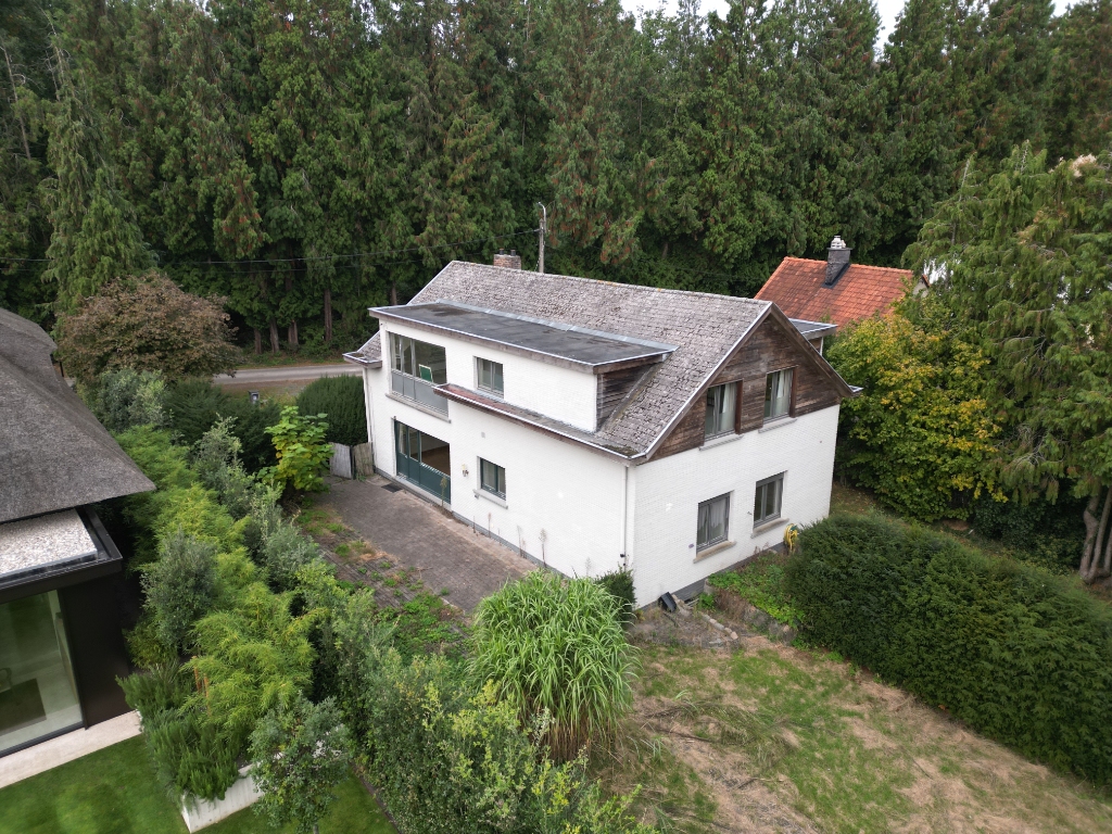 Exceptional opportunity! Investment property consisting of two apartments to be renovated or rebuilt. - photo 5