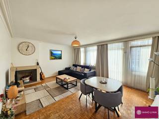 Gerenoveerd appartement met 2 kamers vlak bij NAVO hoofdkwartier! Indeling: inkomhal, woonkamer, keuken, berging, 2 slaapkamers, apart...