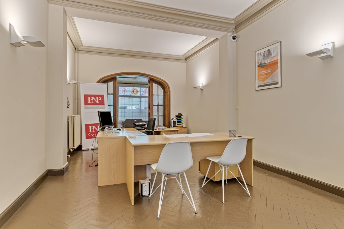 Kantoor met woonst te koop in centrum Izegem - foto 5