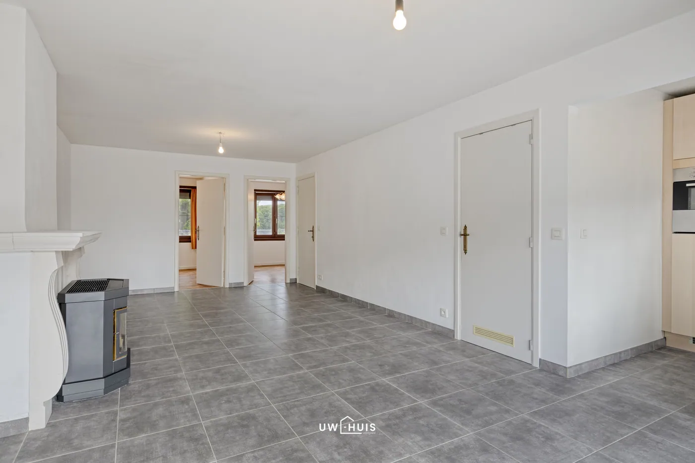 Gezellig appartement met 2 slaapkamers en garage op goede ligging! - foto 3