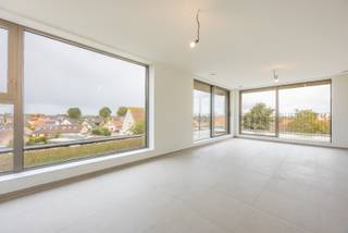 Ruim, lichtrijk en instapklaar 1-slaapkamerappartement te koop op wandelafstand van het centrum van Veurne.Het appartement is gelegen op de 3de...
