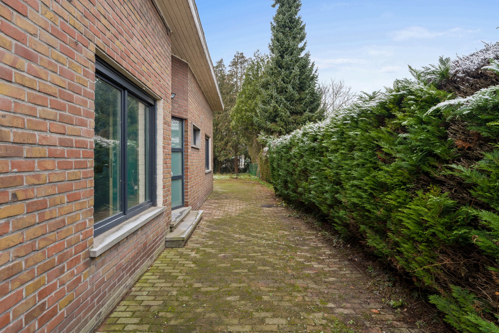 Vrijstaande woning met karakter volledig casco – ideaal voor klusliefhebbers! - foto 3