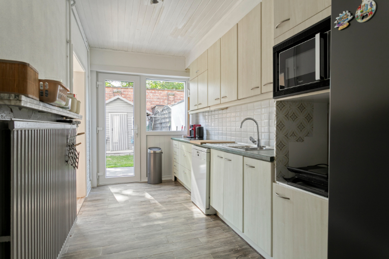 instapklare woning met tuin in een rustige straat te Gent - foto 4