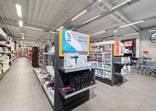 Investissez dans l’une des adresses les plus prisées du nord de Bruxelles ! Ce commerce de 250 m² bénéficie d’une visibilité exceptionnelle à deux...