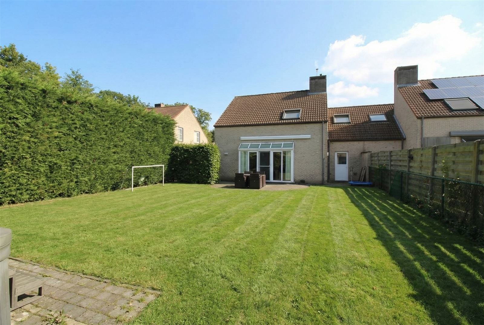 Gezinswoning met 4 slaapkamers in kindvriend. omgeving - foto 4