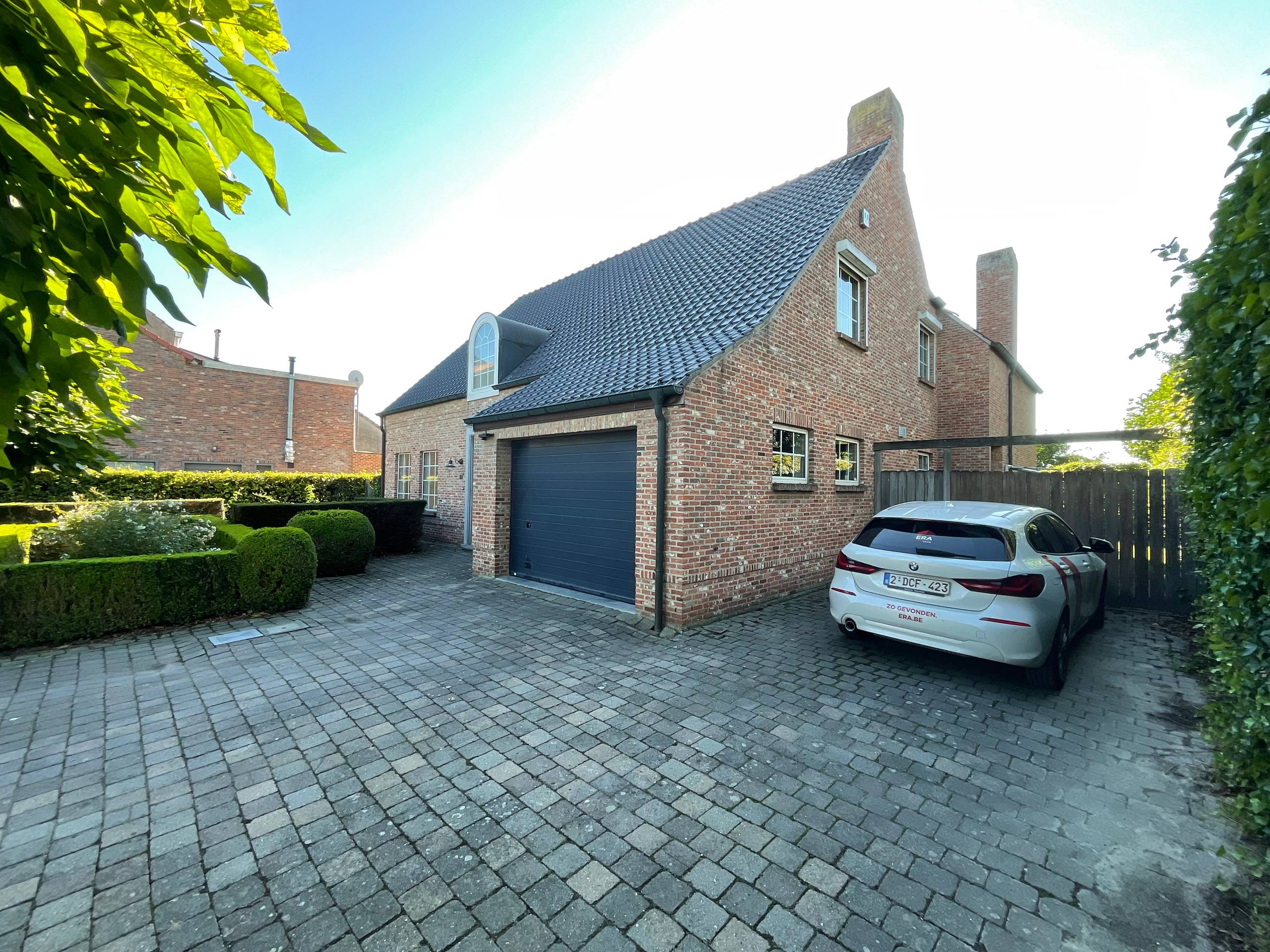 Prachtige villa met grote tuin en open zicht in Emblem - foto 2