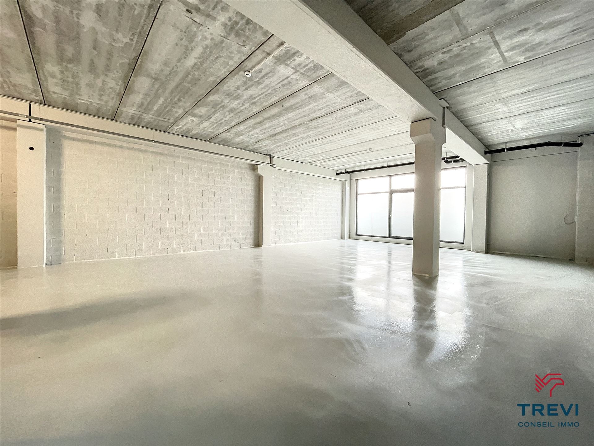 Belle surface de stockage de 140m² - photo 5