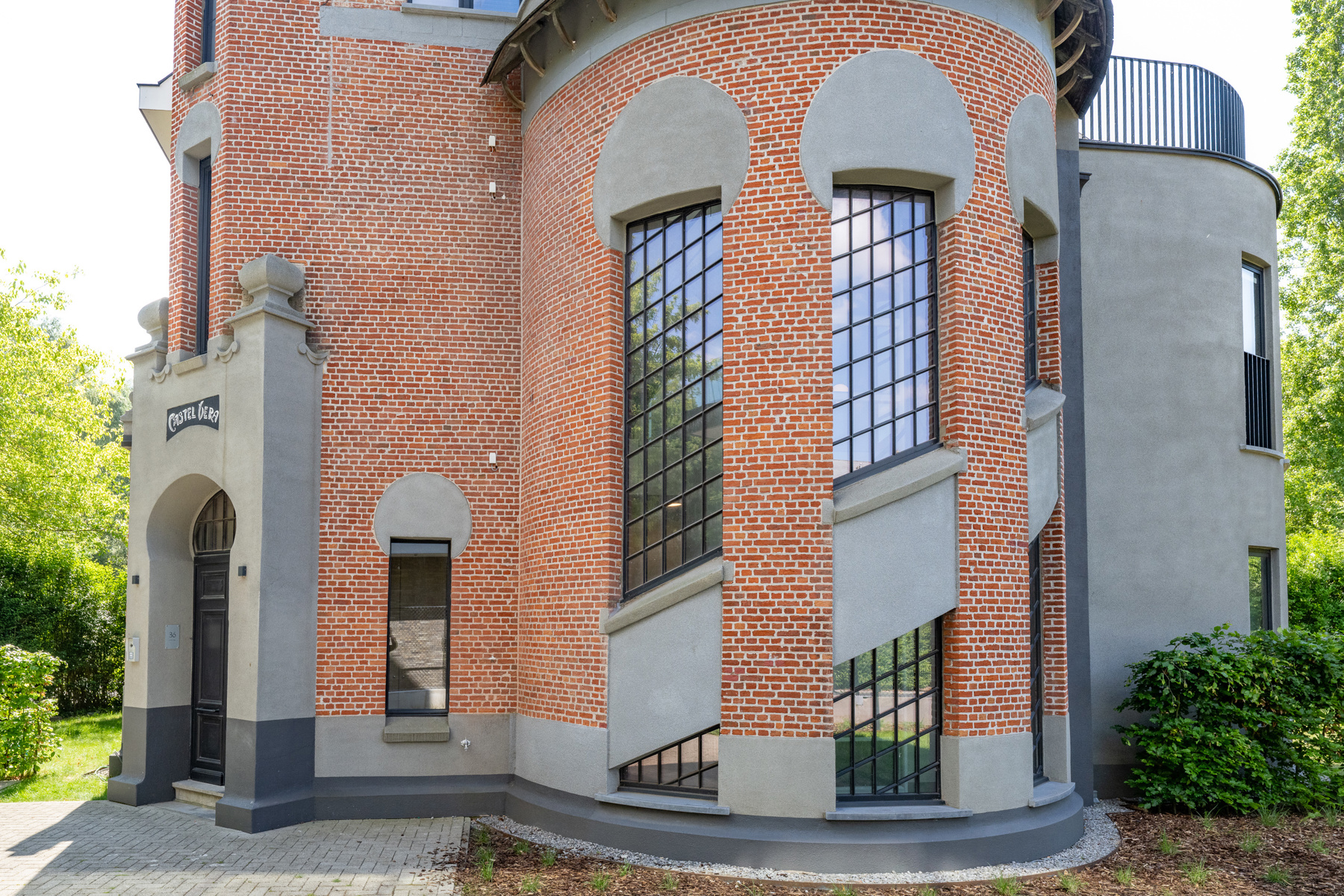 Uniek gelijkvloers appartement met tuin in " Castel Vera" - foto 4