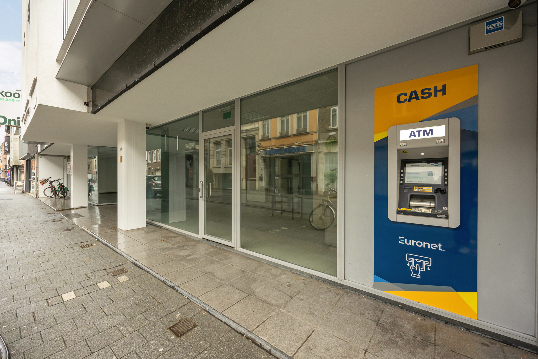 Kantoorpand van ongeveer 150 m² in het centrum van Turnhout - foto 2