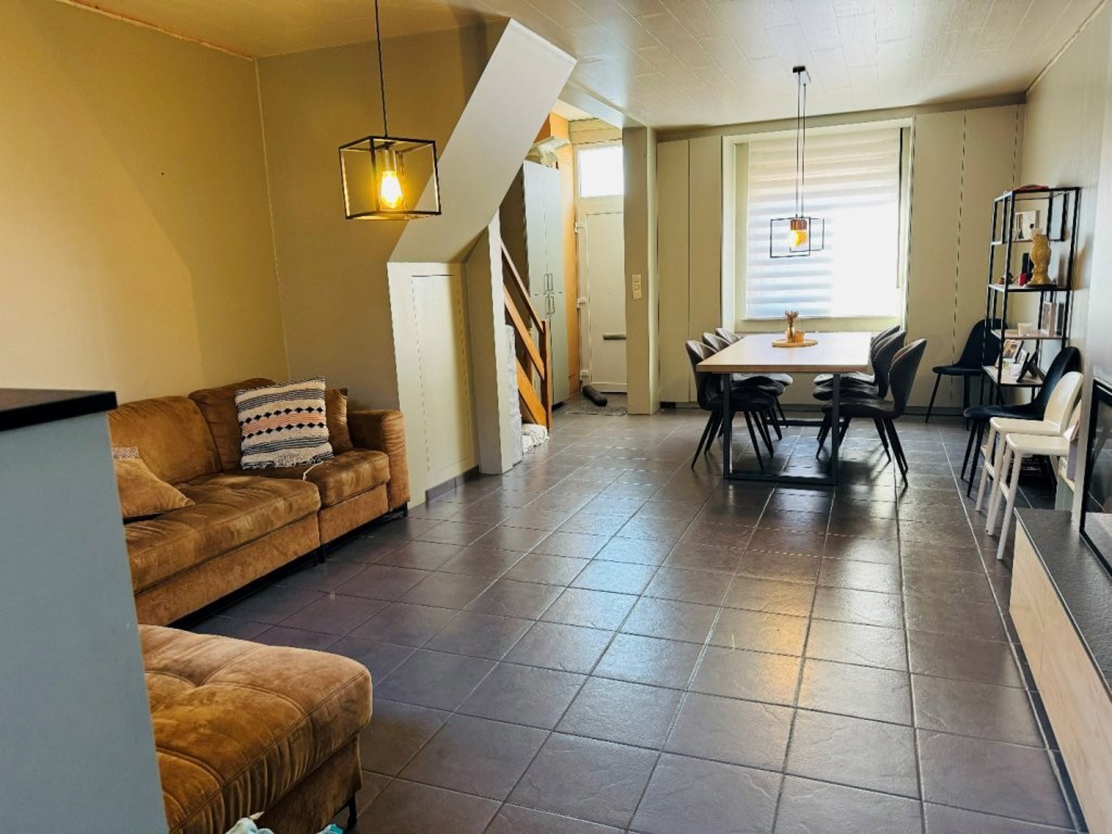 Te renoveren woning met 2 slaapkamers en tuin. - foto 3