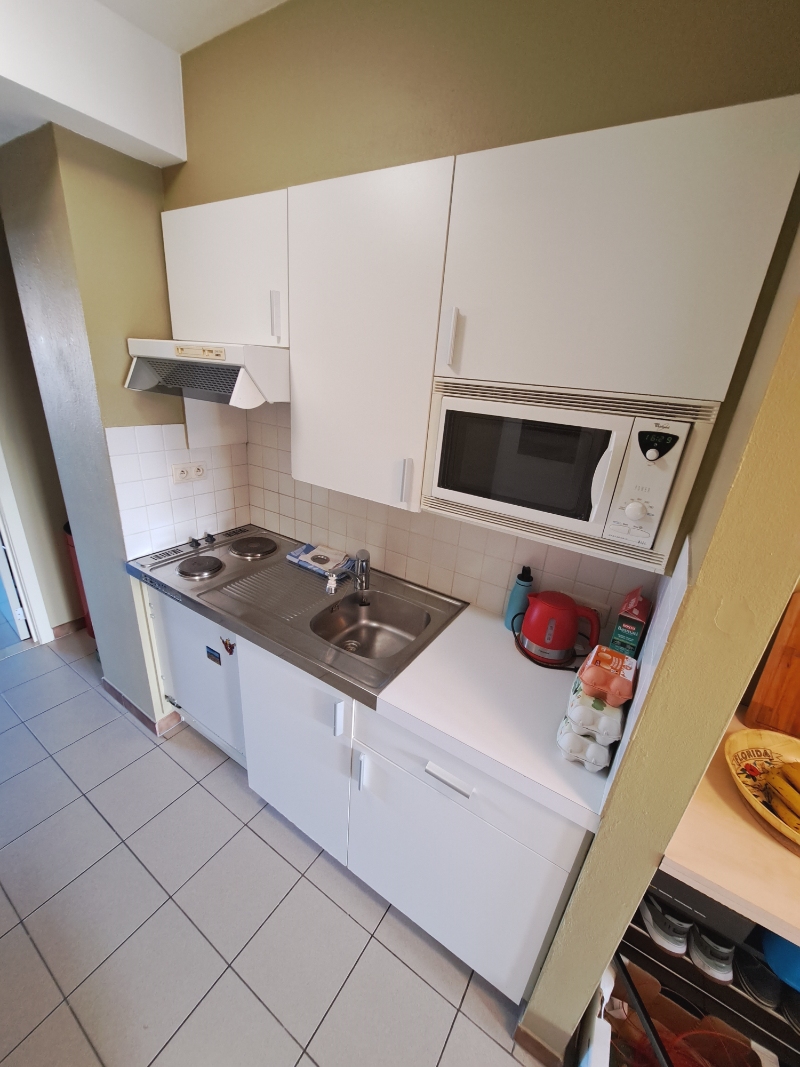 Comfortabel 1-slaapkamerappartement met CARPORT te huur in Sint-Kruis Brugge - photo 4