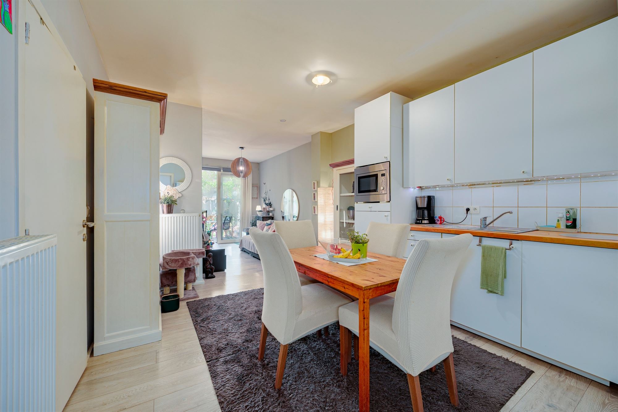 Woning opgedeeld in 2 instaplklare appartementen - foto 2