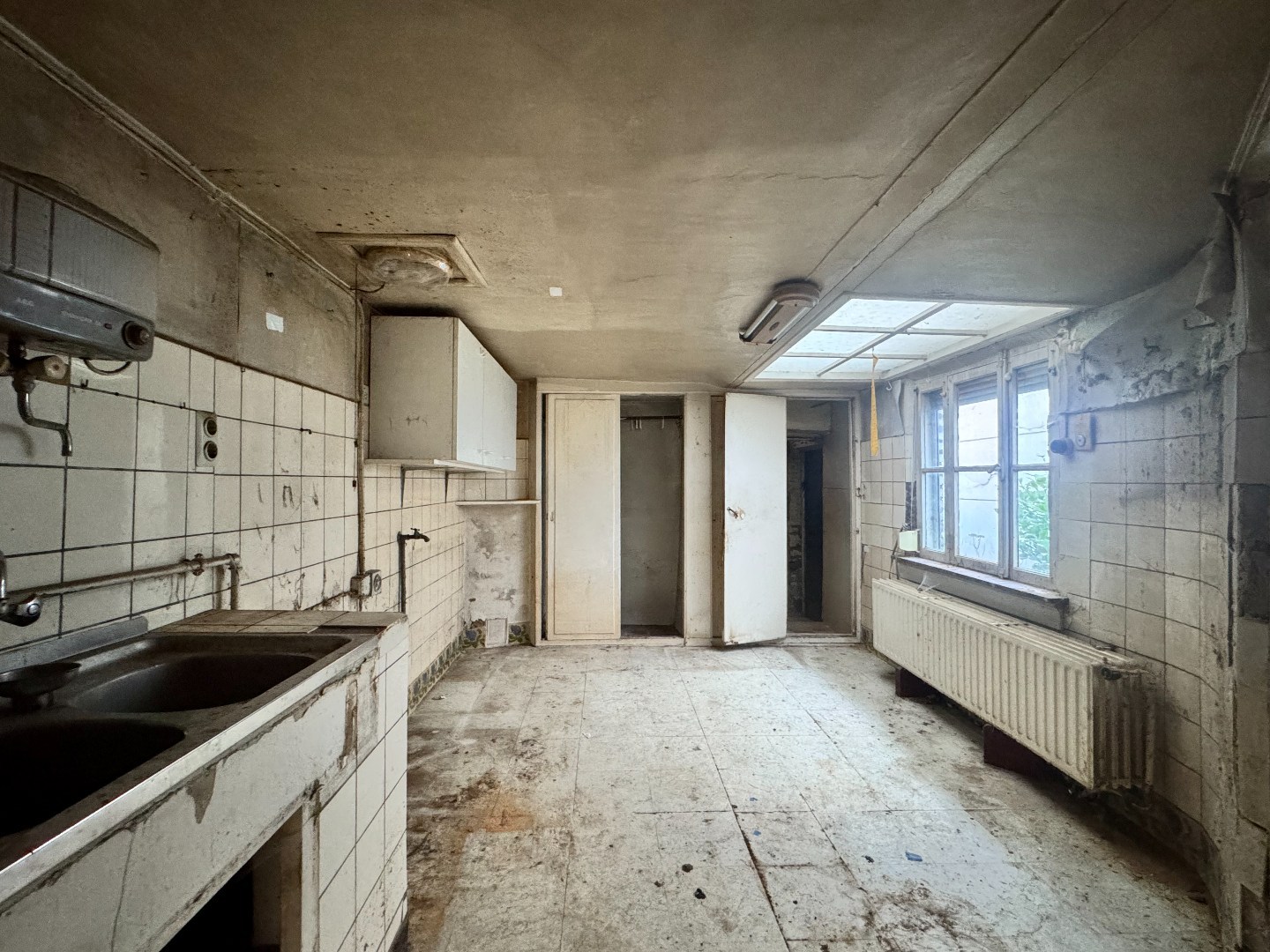 Te renoveren woning met uitweg te Olsene - foto 4