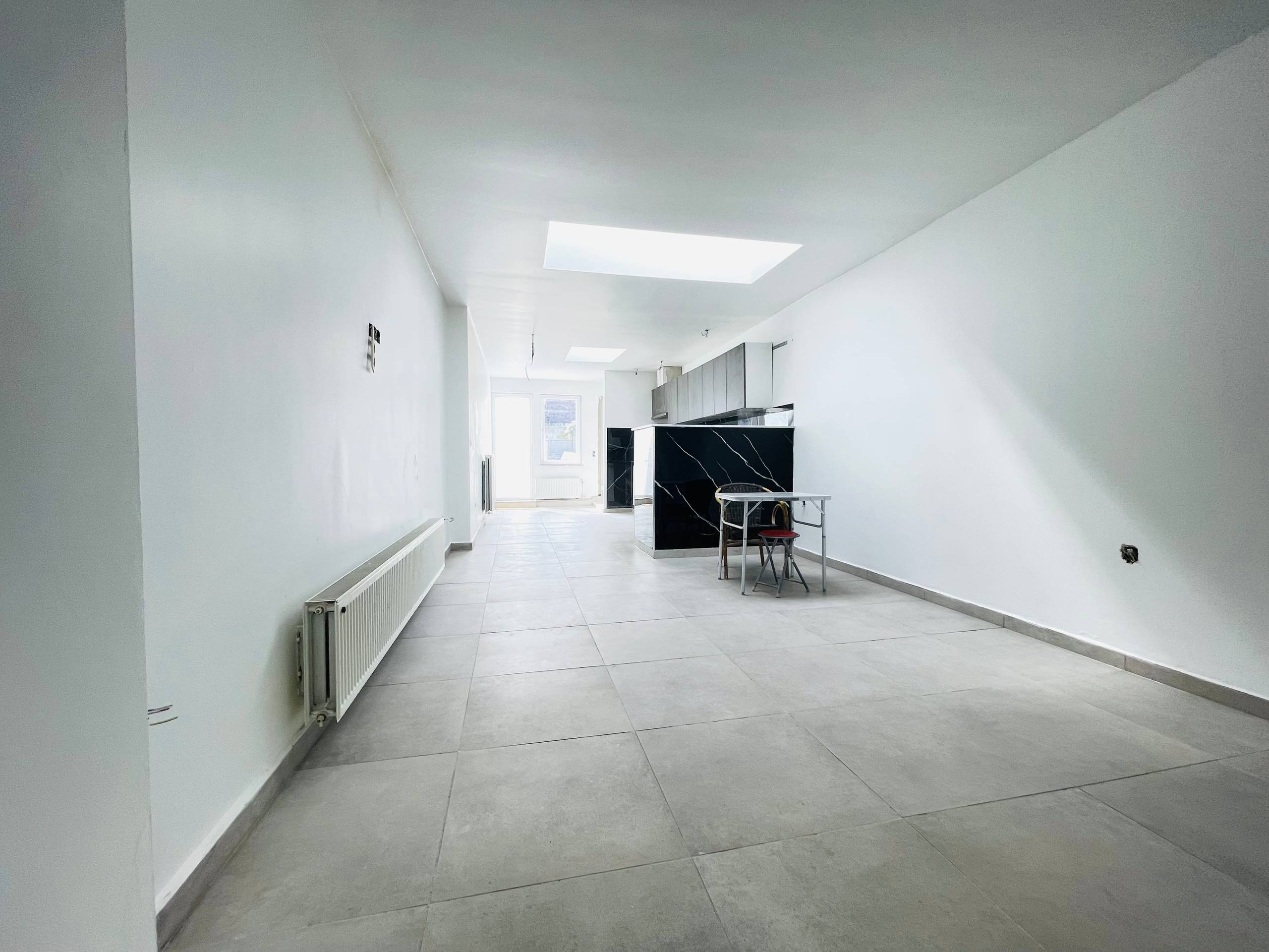 Ruime gerenoveerde woning in centrum Menen. - foto 4