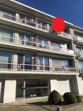 Dit stijlvolle tweeslaapkamerappartement op de derde verdieping in een zeer verzorgde residentie is gelegen in de gewilde wijk 'Zwarte Arend'...