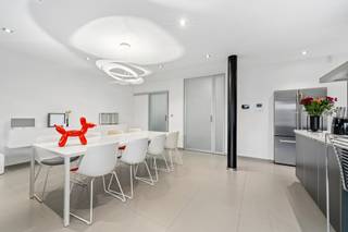 Luxury move-in ready family home with premium finishes and energy-efficient featuresThis stunning, perfectly maintained and move-in ready family home...