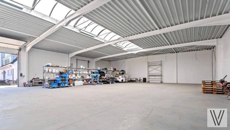 Nieuwbouw loods (500 m², 23 op 21), hoge inrijpoort, geÎsoleerd, drijfkracht, verwarmd - foto 1