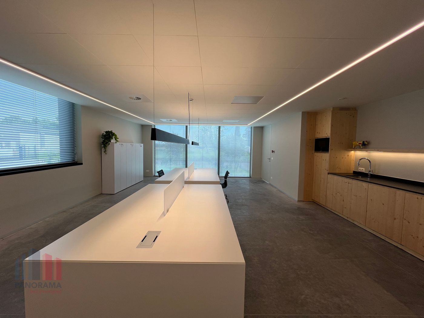 Immeuble de bureaux flambant neuf combiné à un entrepôt sur un site spacieux à vendre à Nazareth - photo 4