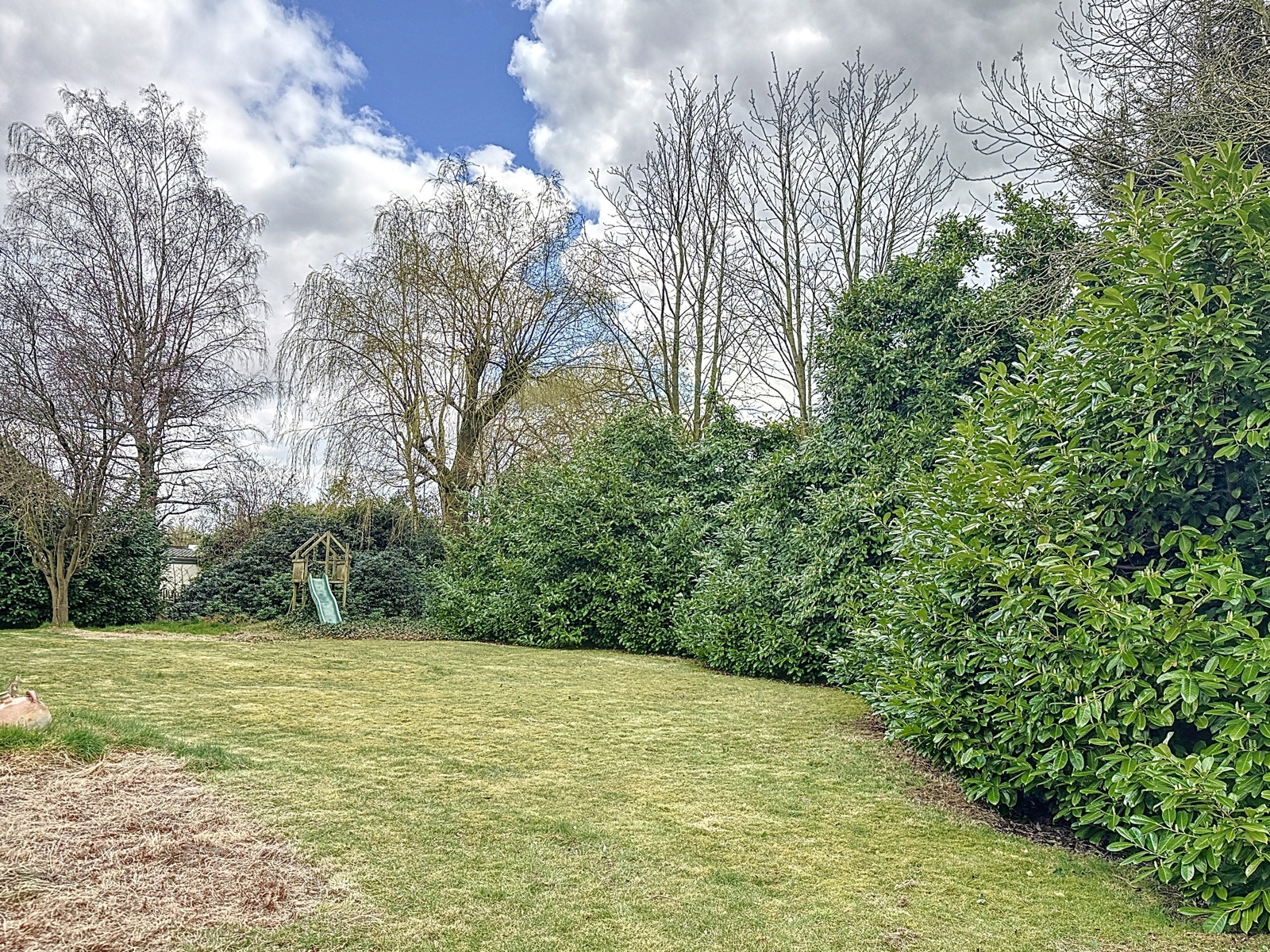 Bouwgrond/af te breken woning met zuidtuin nabij de A12 - foto 4