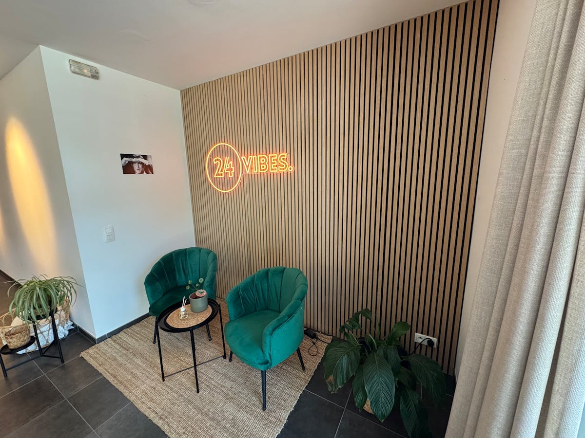 TE HUUR: Instapklaar handelspand (86 m²) te Aalter - foto 4
